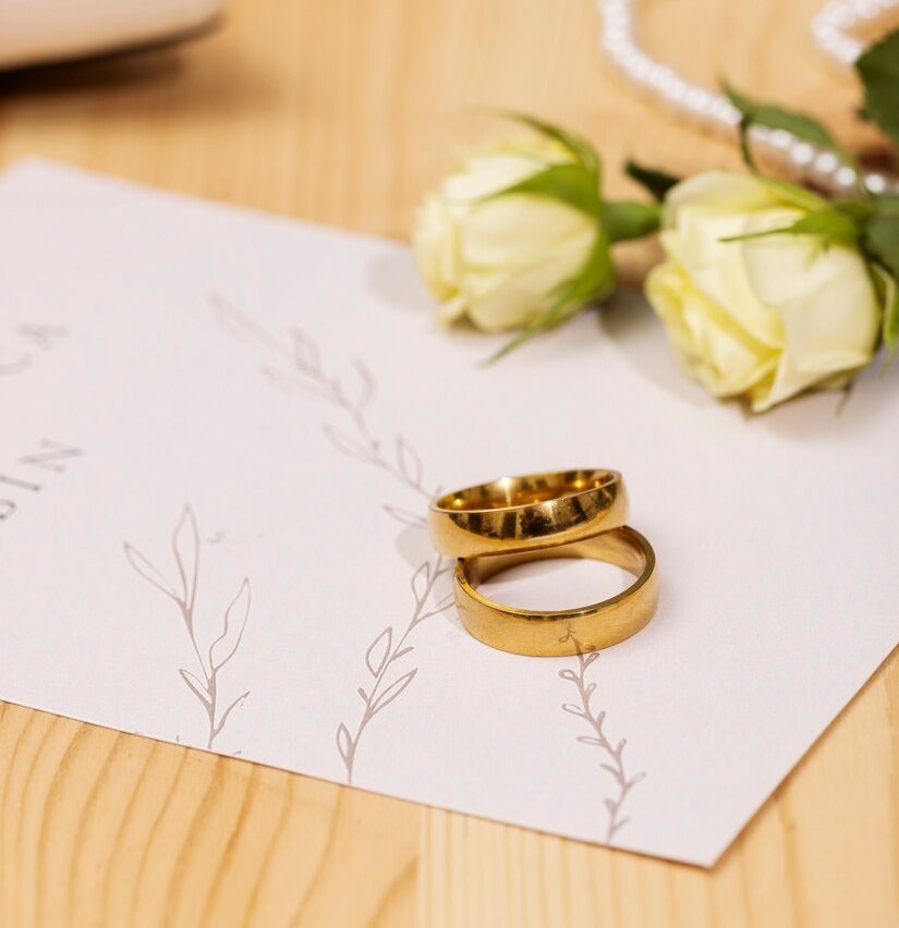vue-papeterie-mariage-elegante-luxueuse-ressources-planification_23-2150166904